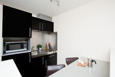 1 bed studio, Dighton Street, Kingsdown, Bristol, BS28AL - Image 2